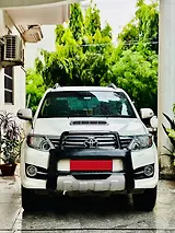 Toyota Fortuner 4x2 AT Toyota Fortuner 4x2 AT