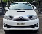 Toyota Fortuner 4x2 AT