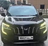 Mahindra Old Generation XUV700 AX 3 Petrol AT 5 STR [2021]