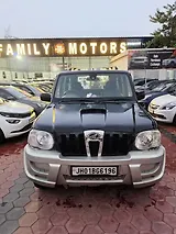 Mahindra Scorpio VLX 2WD BS-IV