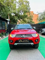 Mitsubishi Pajero Sport 2.5 MT Mitsubishi Pajero Sport 2.5 MT