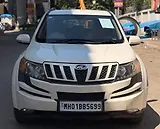 Mahindra XUV500 W8