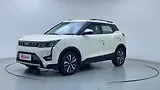 Mahindra XUV300 W8 (O) 1.2 Petrol AMT [2021]