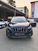 Mahindra Old Generation XUV700 MX Petrol MT 5 STR [2021]