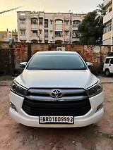 Toyota Innova Crysta 2.4 V Diesel Toyota Innova Crysta 2.4 V Diesel