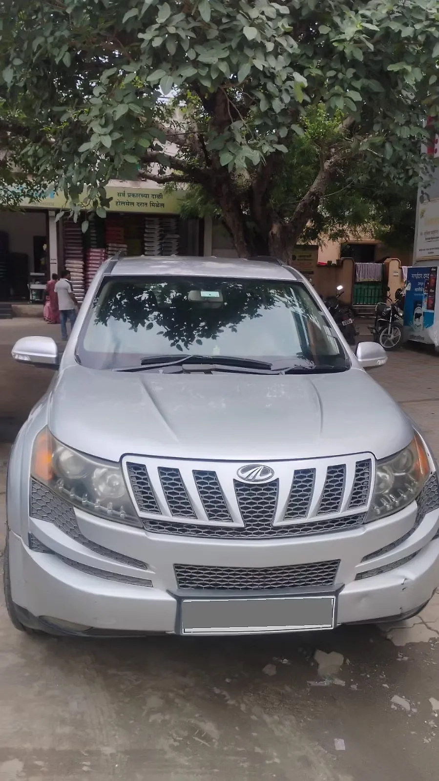 2015 Mahindra XUV500 W8 1