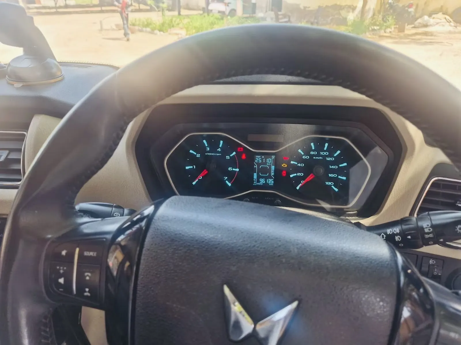 2022 Mahindra Scorpio S11 MT 7S [2022] 1