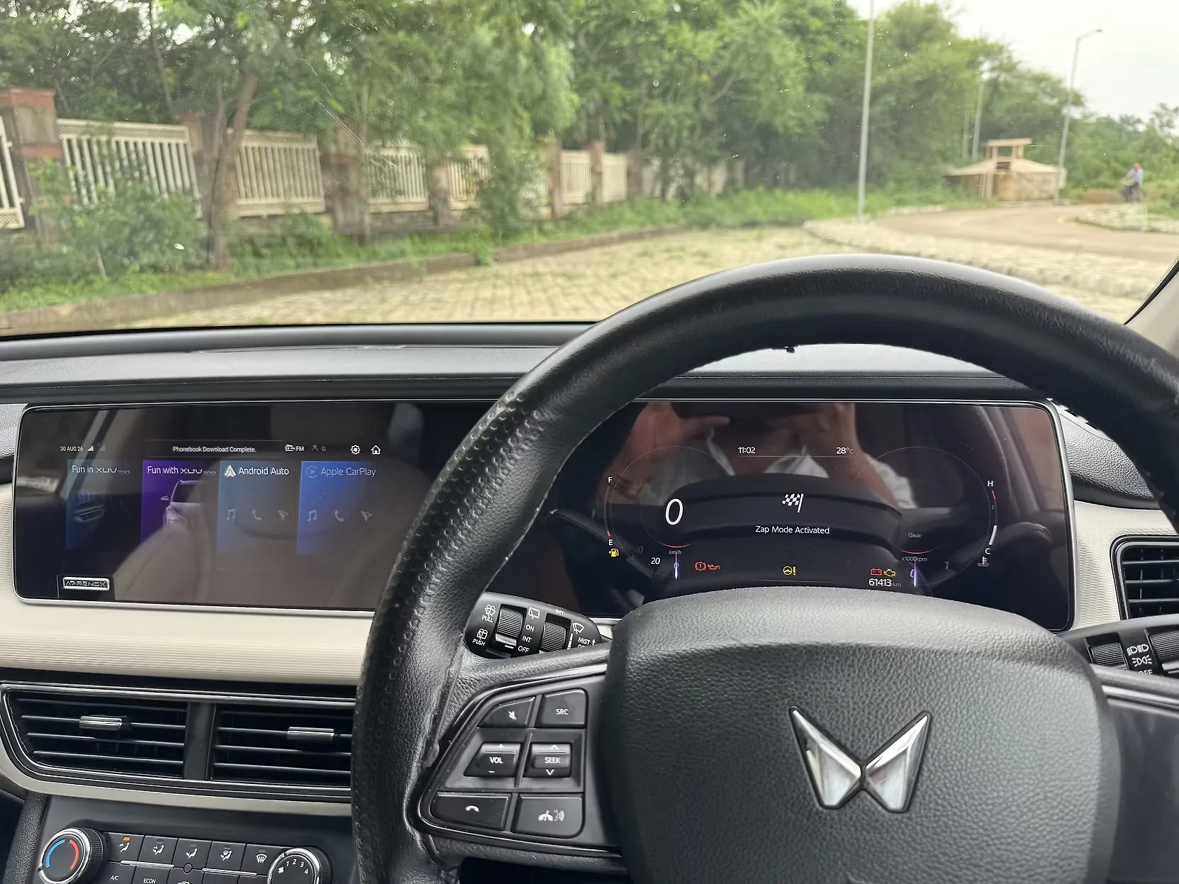 2022 महिंद्रा XUV700 AX 5 डीज़ल एमटी 5 सीटर [2021] 1