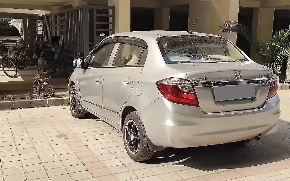 2016 Honda Amaze 1.2 E i-VTEC 1