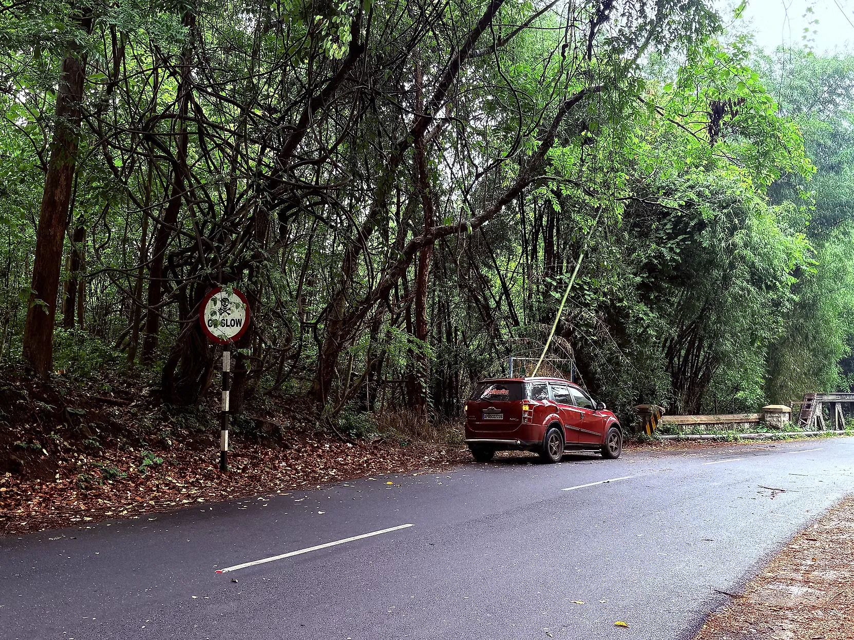2013 Mahindra XUV500 W6 1