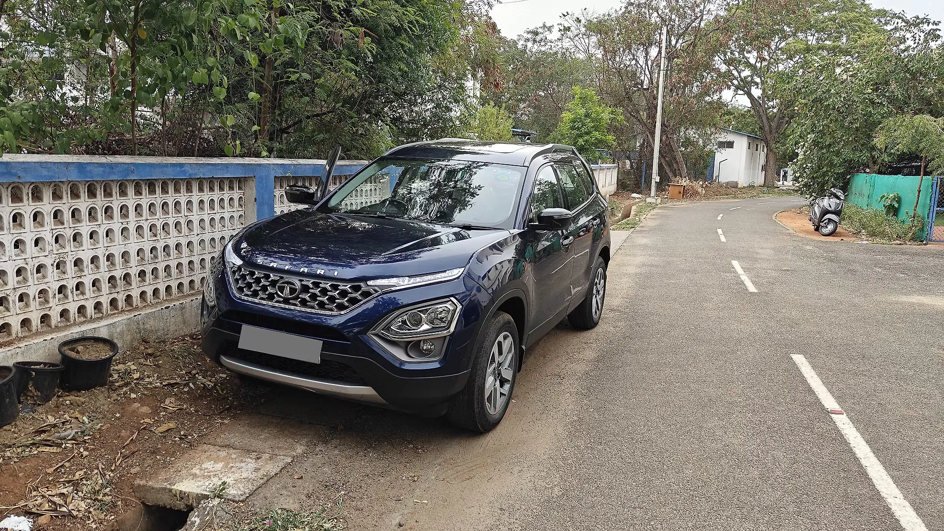 2021 Tata Safari XZ Plus 1