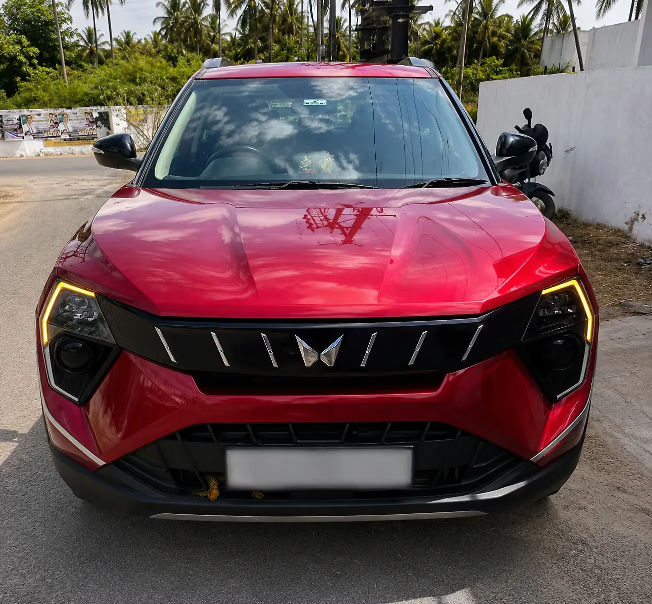 2025 Mahindra XUV 3XO AX5 Petrol 1.2L Turbo Automatic (TC) 1