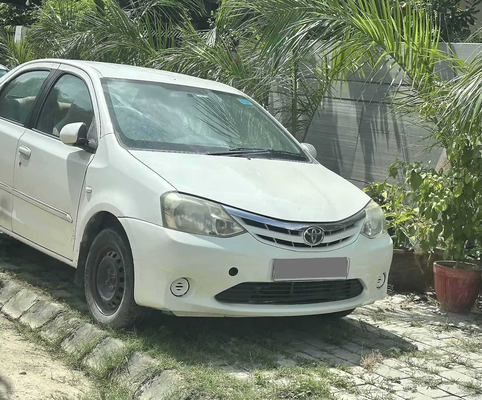 2012 Toyota Etios G 1