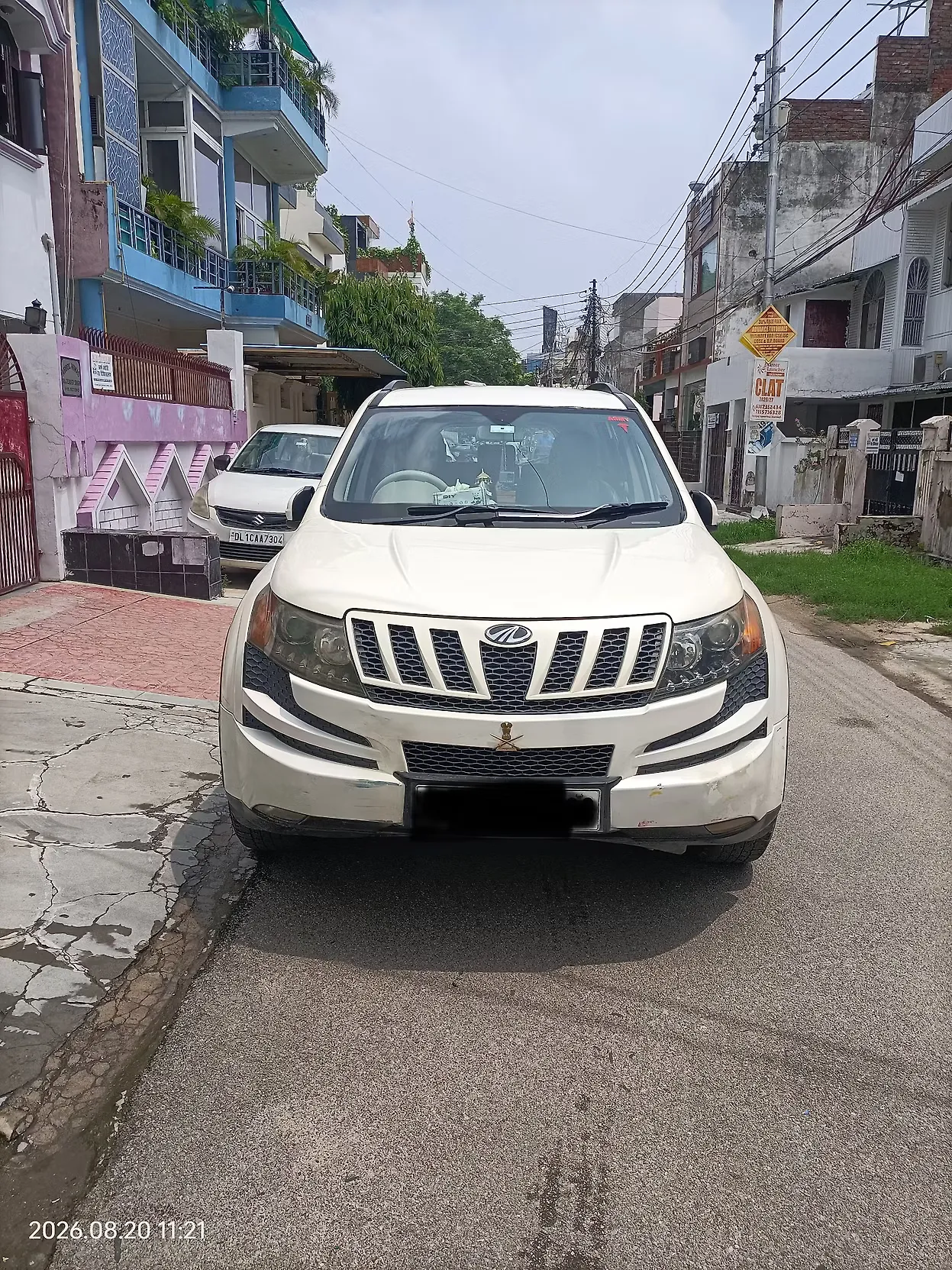 2014 Mahindra XUV500 W6 1