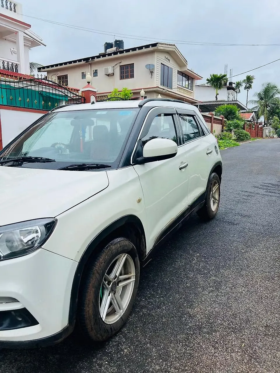 2017 Maruti Suzuki Vitara Brezza VDi 1
