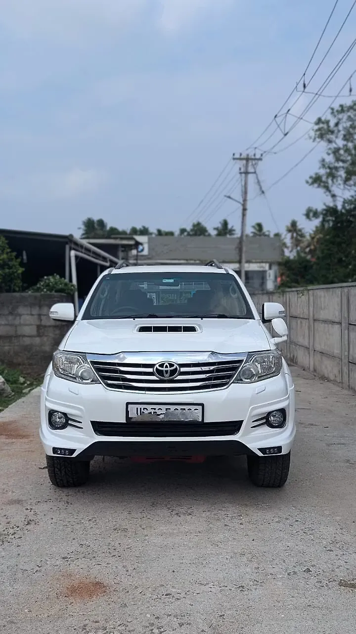 2014 Toyota Fortuner 4x2 AT 1