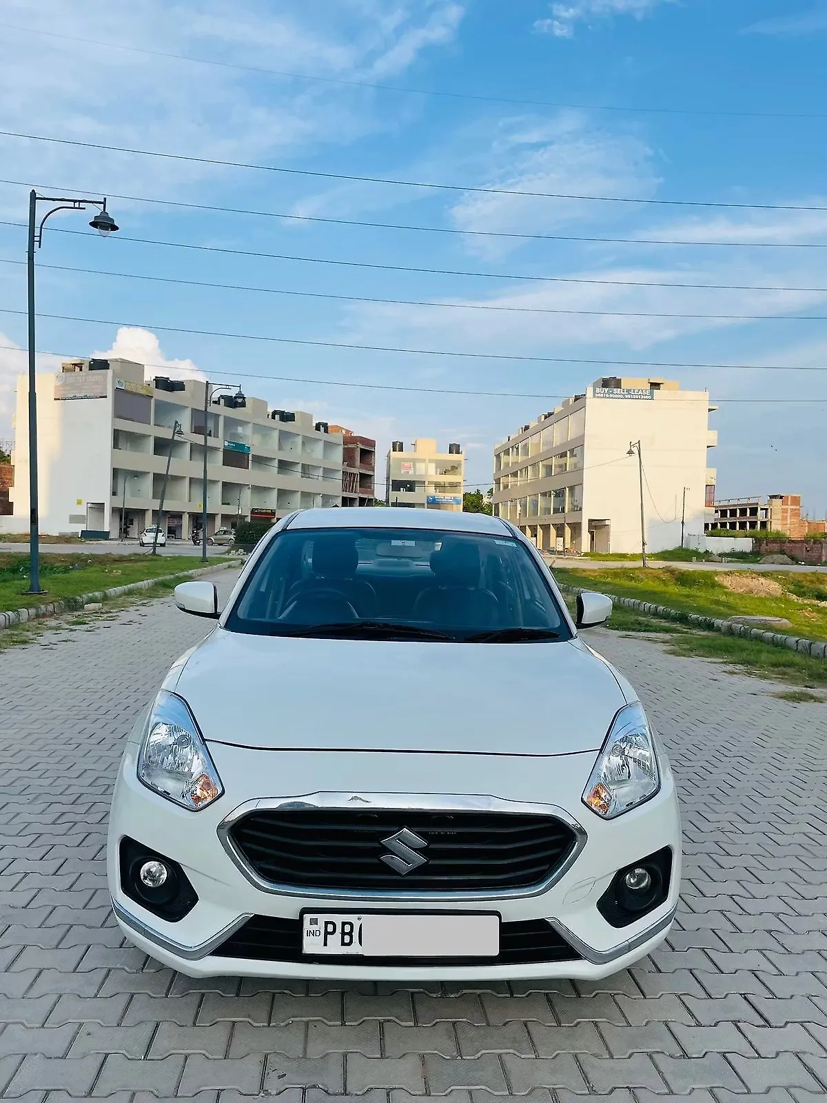 2017 Maruti Suzuki DZire VXi 1