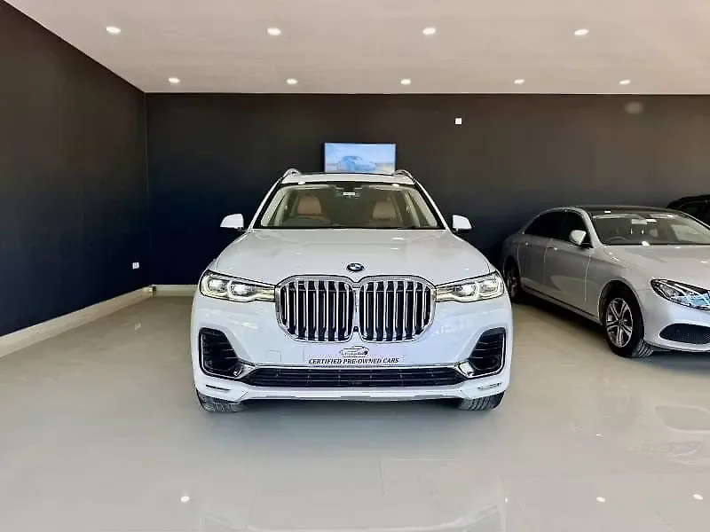2021 BMW X7 xDrive30d DPE Signature 1