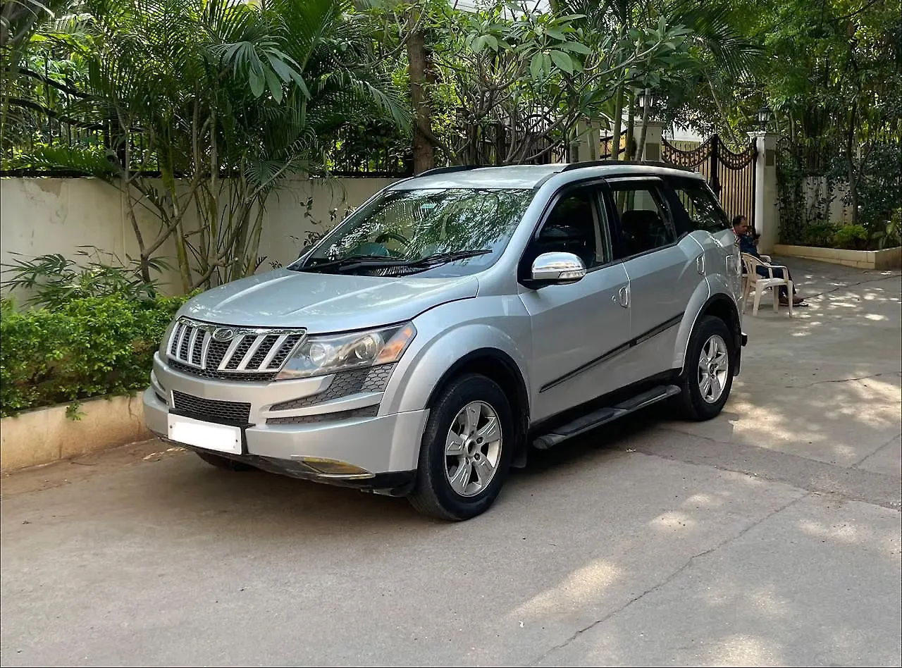 2012 Mahindra XUV500 W8 1
