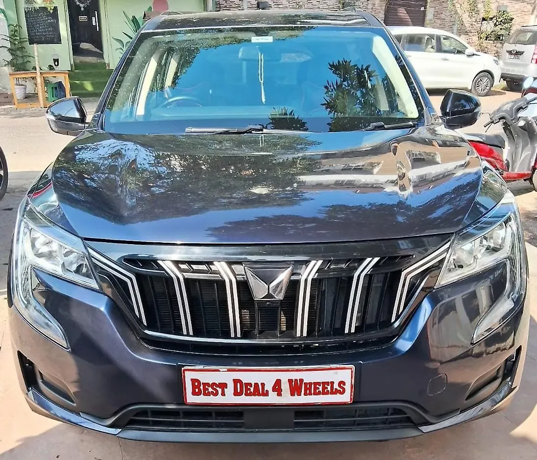 2022 Mahindra XUV700 MX 2WD Diesel 2.2L Turbo Manual 7 STR 1