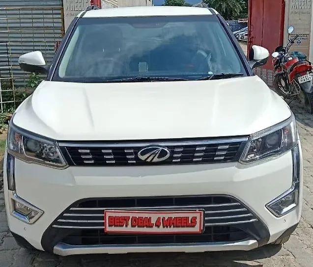 2021 Mahindra XUV300 W8 (O) 1.5 Diesel [2020] 1