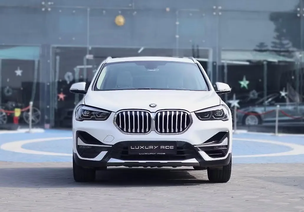 2021 BMW X1 sDrive20i xLine 1