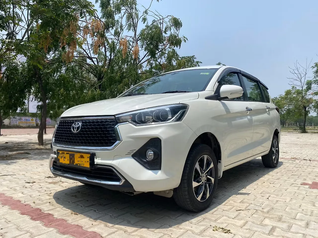 2024 Toyota Rumion G MT [2023-2025] 1