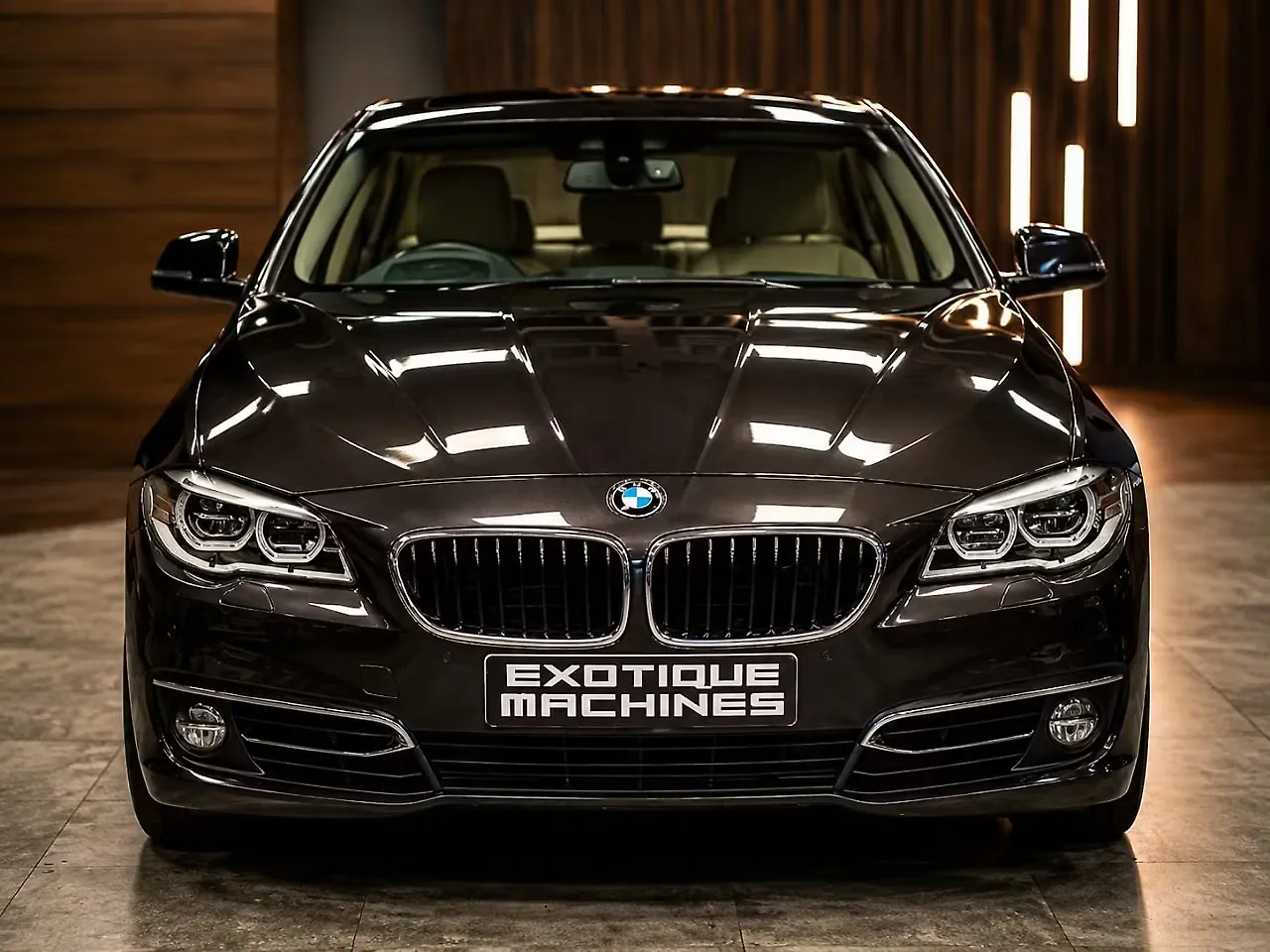 2016 BMW 5-Series 520d Luxury Line 1