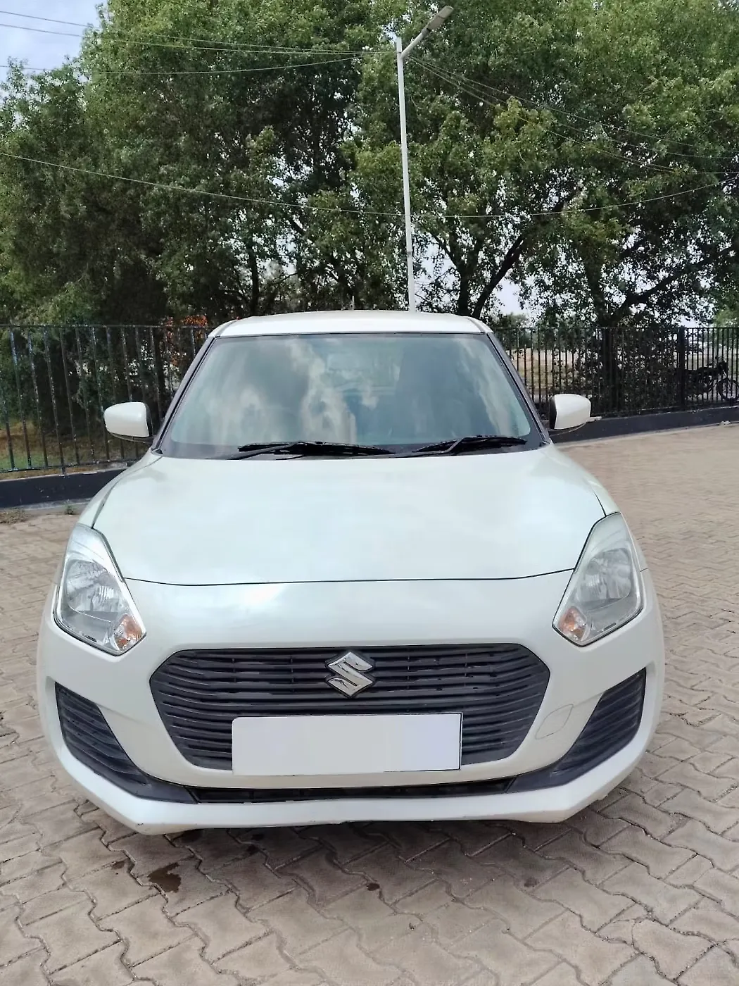 2023 Maruti Suzuki Swift VXi 1