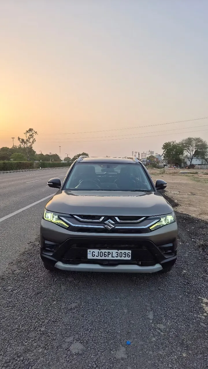 2023 Maruti Suzuki Vitara Brezza Zxi Dual Tone [2023-2025] 1
