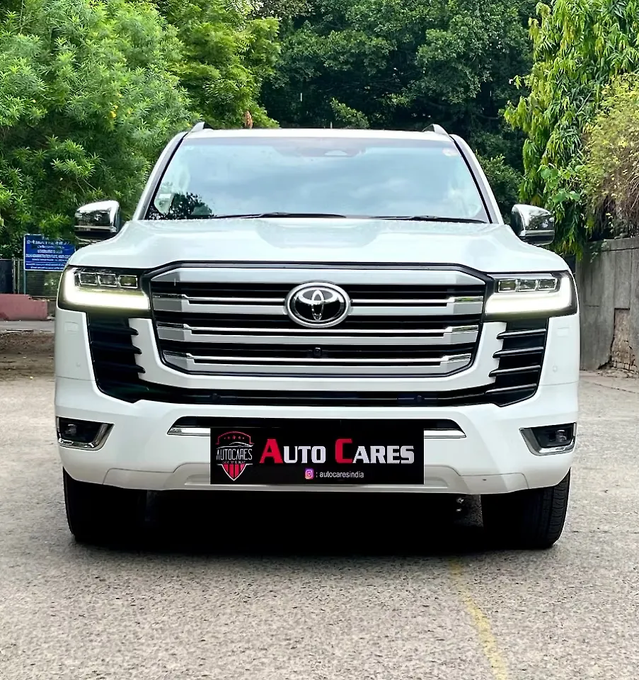 2026 Toyota Land Cruiser 300 1