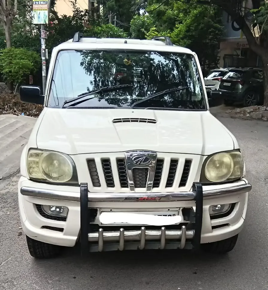 2013 महिंद्रा स्कॉर्पियो एसएलई BS-IV 1