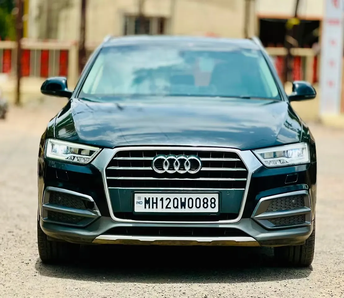 2018 Audi Q3 30 TDI Premium FWD 1
