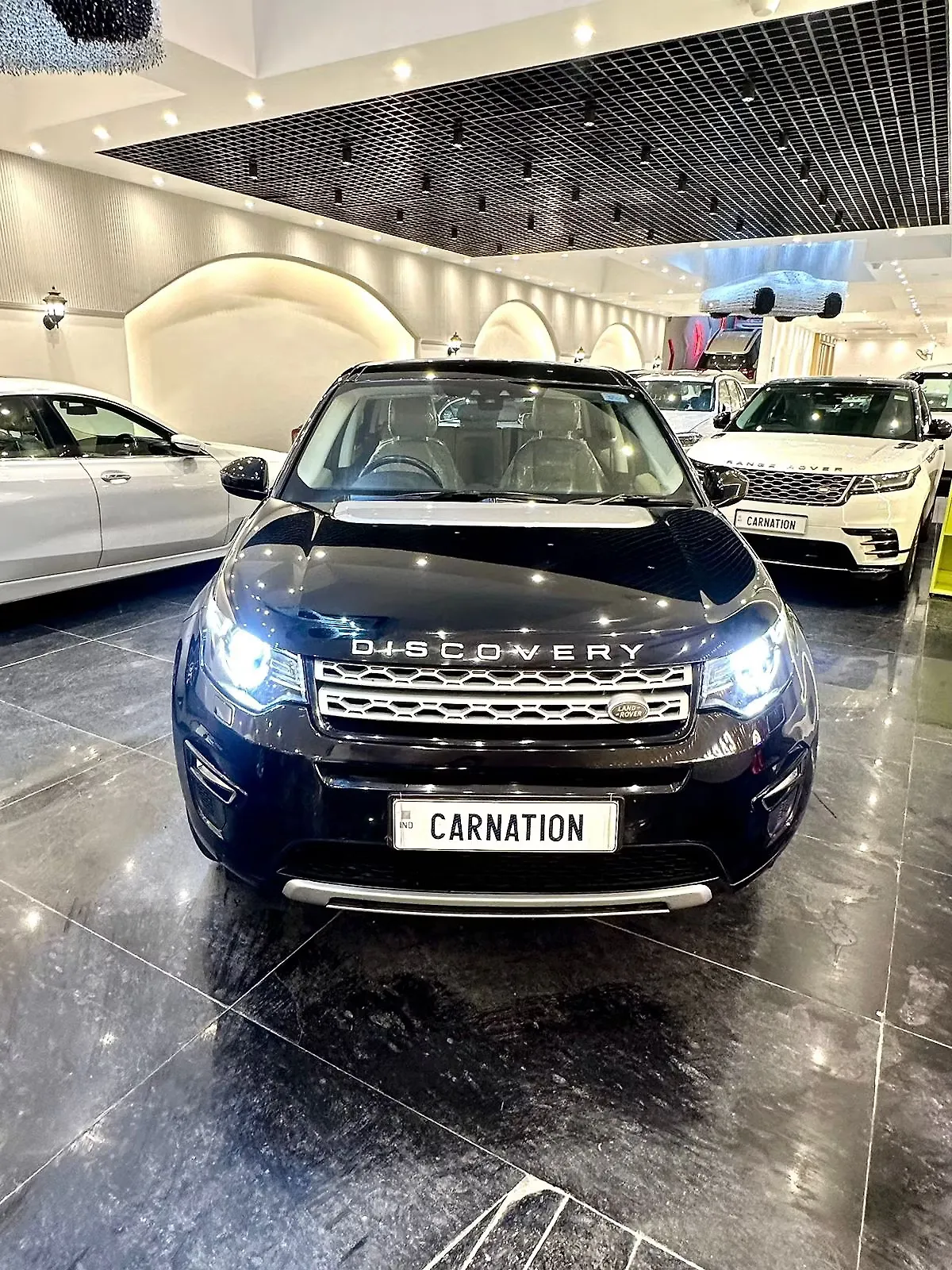 2017 Land Rover Discovery Sport HSE Luxury 1