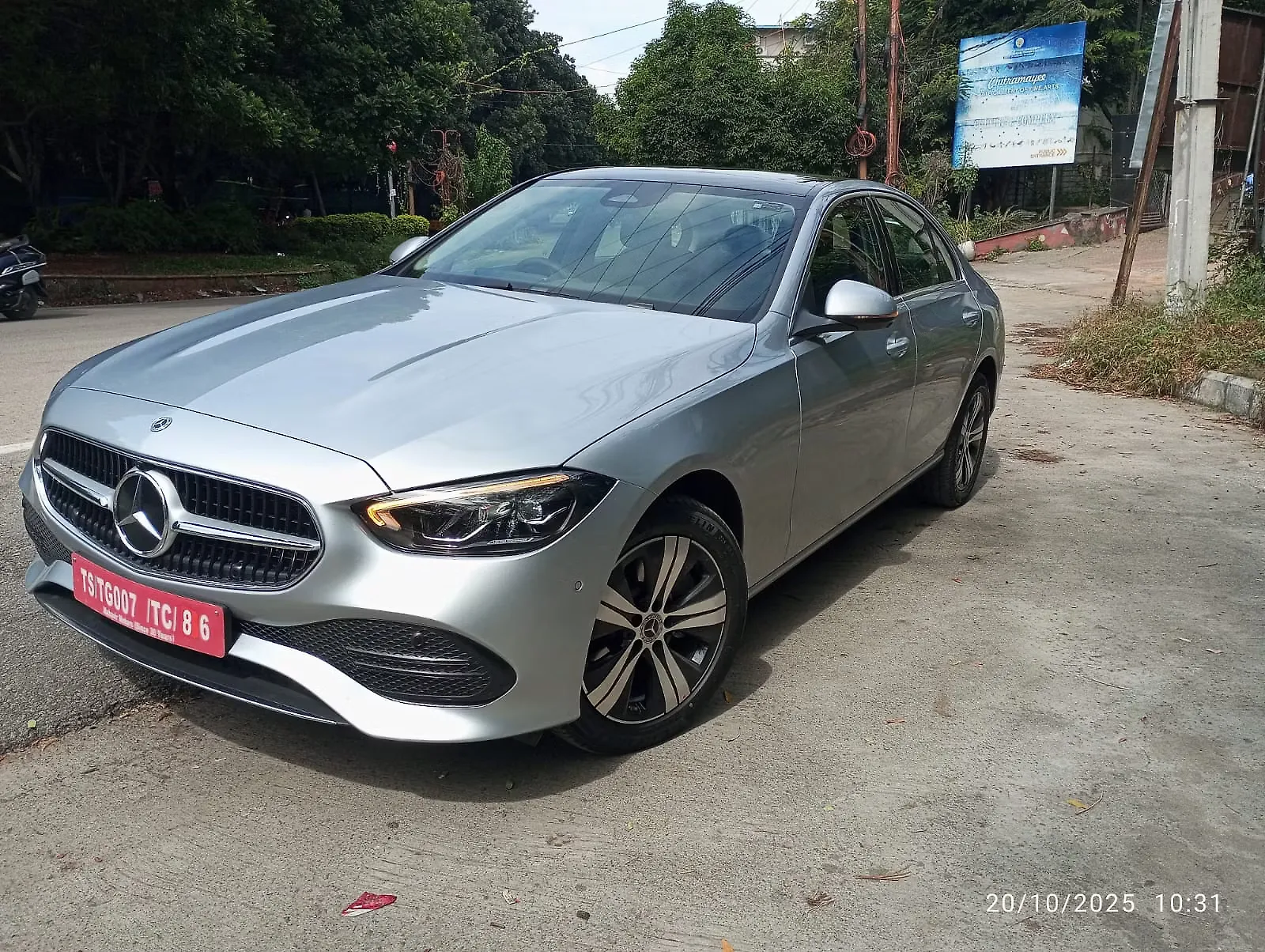 2026 Mercedes-Benz C-Class C 220d Mild Hybrid (Electric + Diesel) 2.0L Turbo Automatic 1