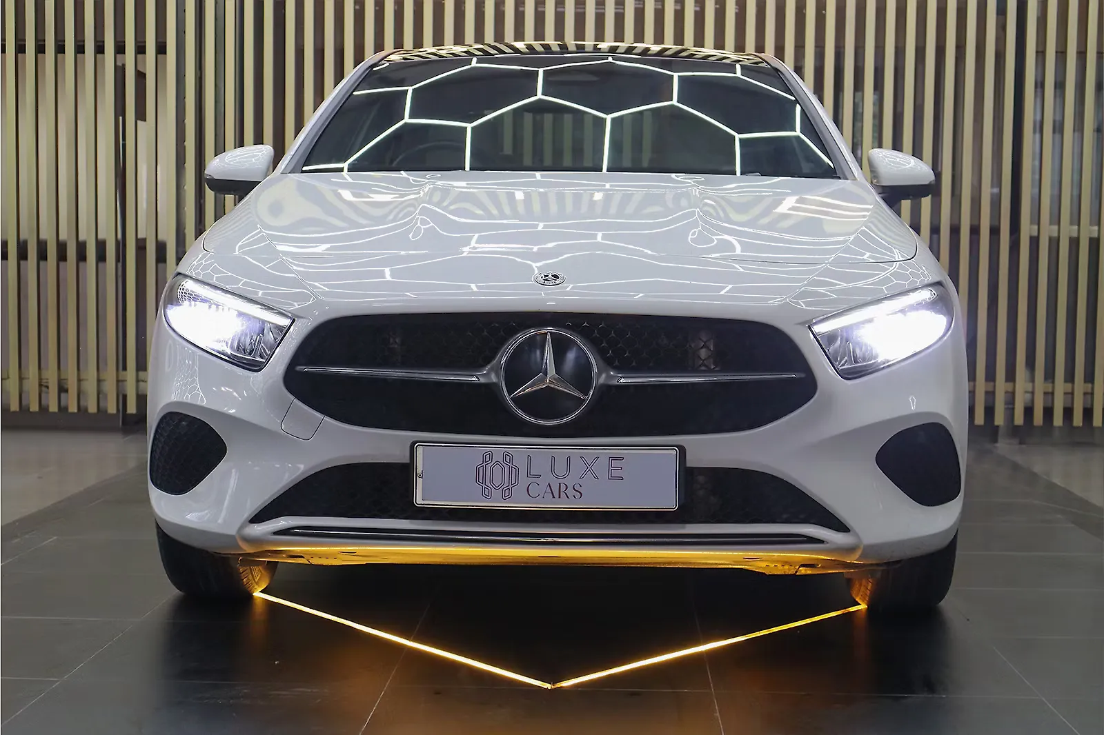 2024 Mercedes-Benz A-Class Limousine 200 1