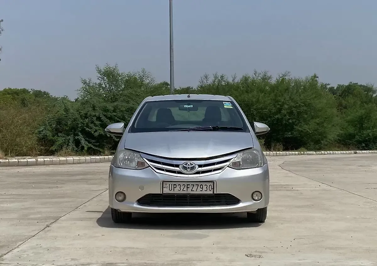 2015 Toyota Etios VD 1