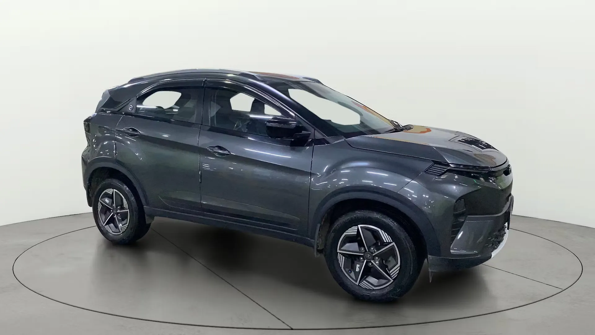 2024 Tata Nexon Creative 1.2 Petrol 7DCA Dual Tone [2023-2025] 1