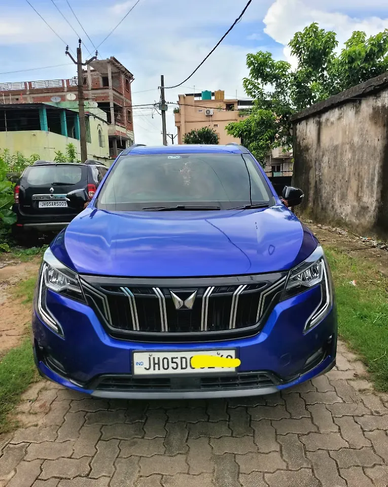 2022 Mahindra XUV700 AX 5 Petrol MT 7 STR [2021] 1