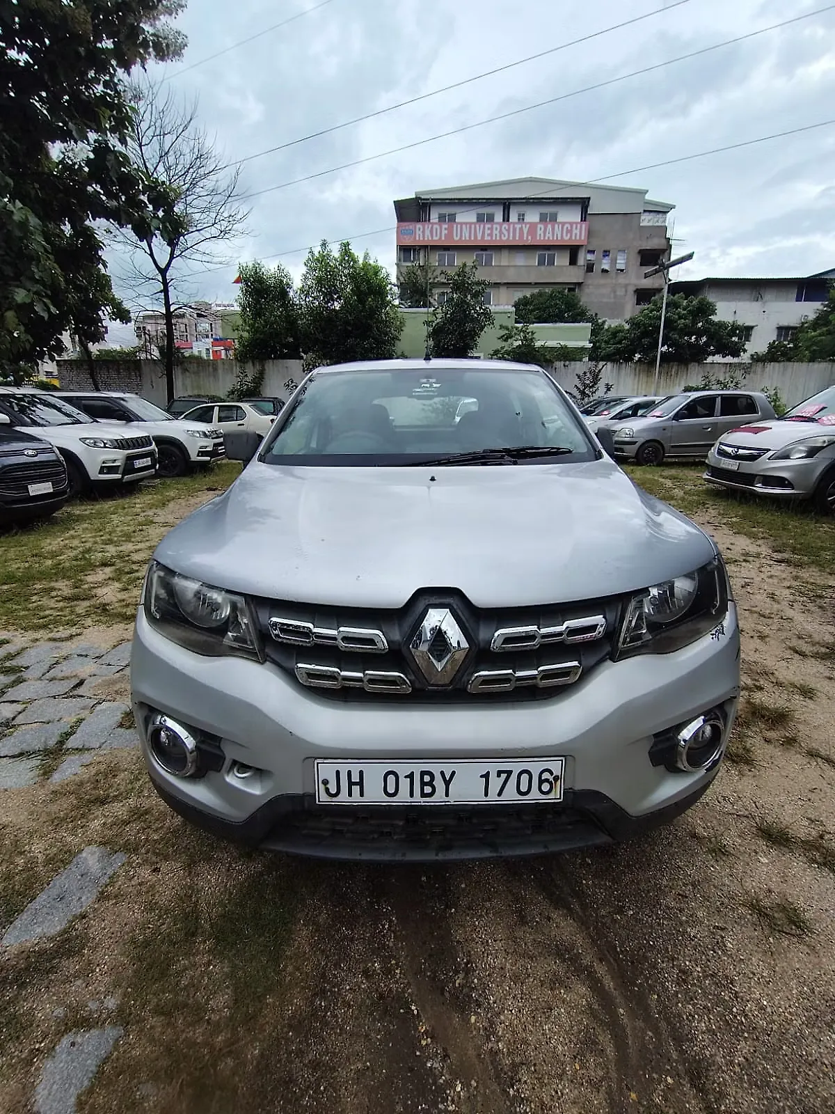 2016 Renault Kwid 1.0 RXT [2016-2019] 1