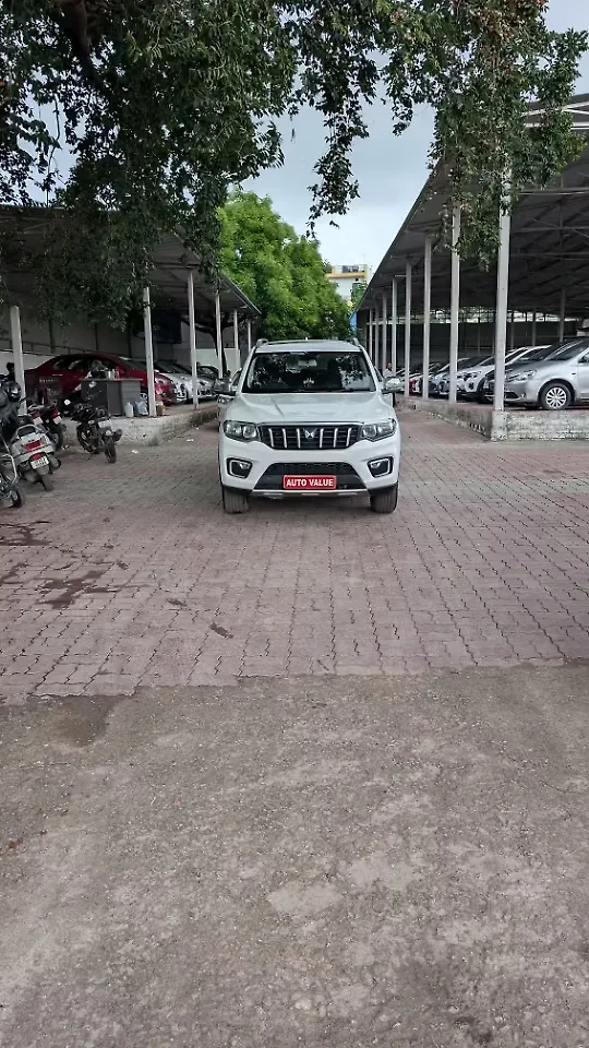 2023 Mahindra Scorpio N Z6 Diesel AT 2WD 7 STR [2022] 1