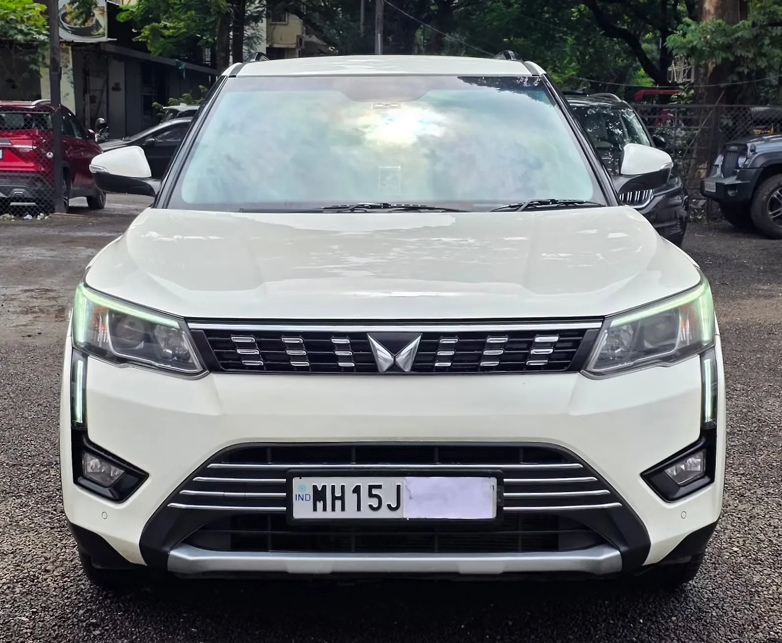 2023 Mahindra XUV300 W8 (O) 1.5 Diesel [2020] 1