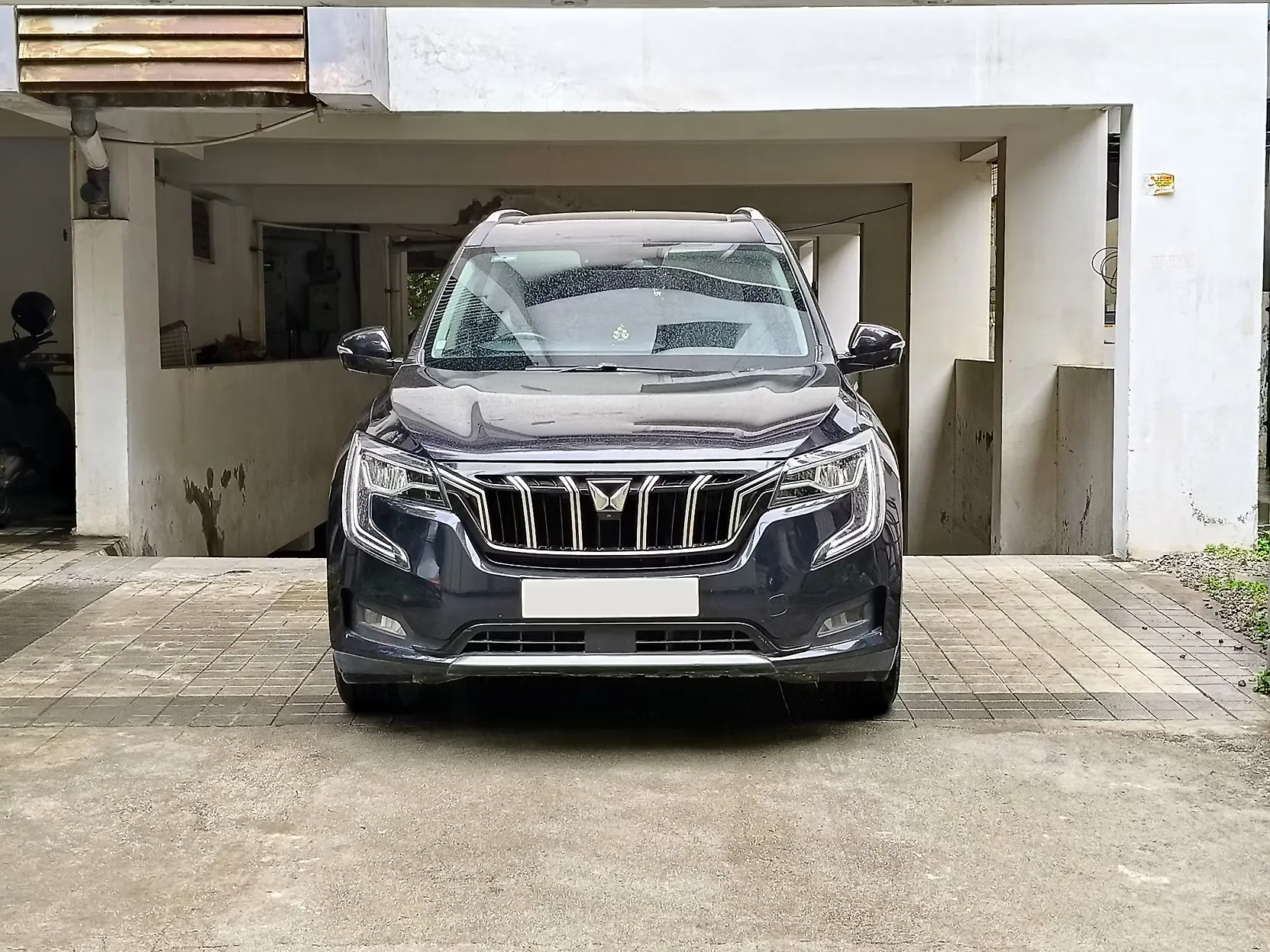 2022 महिंद्रा XUV700 AX 7 डीज़ल और लग्ज़री पैक 7 सीटर [2021] 1