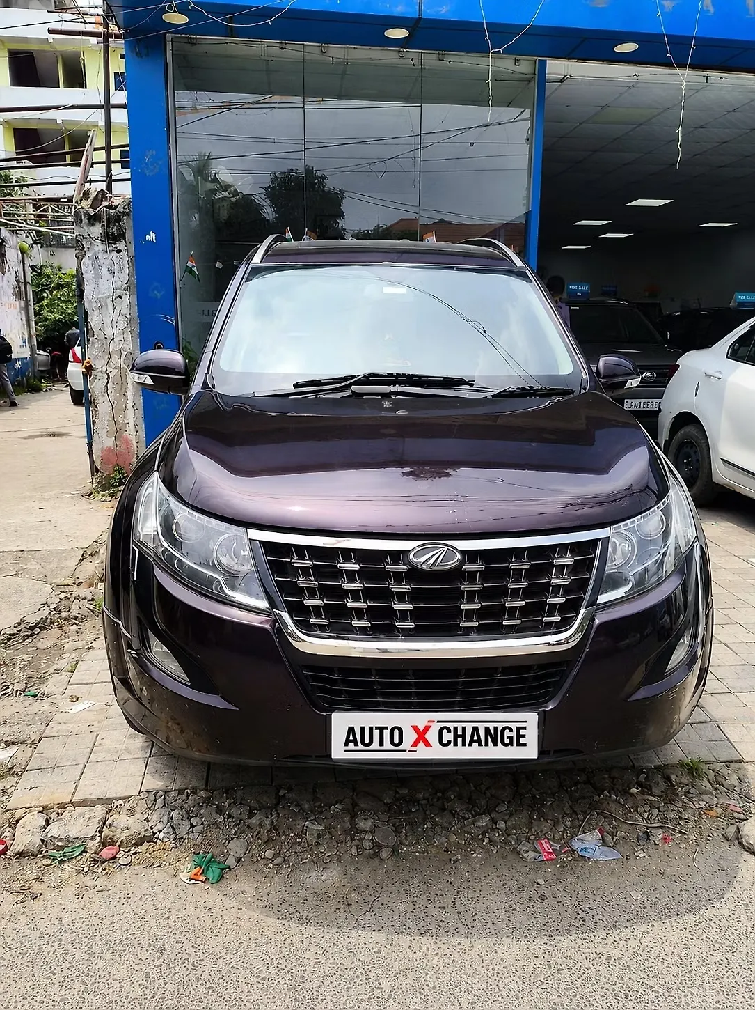 2018 Mahindra XUV500 W11 [2018-2020] 1