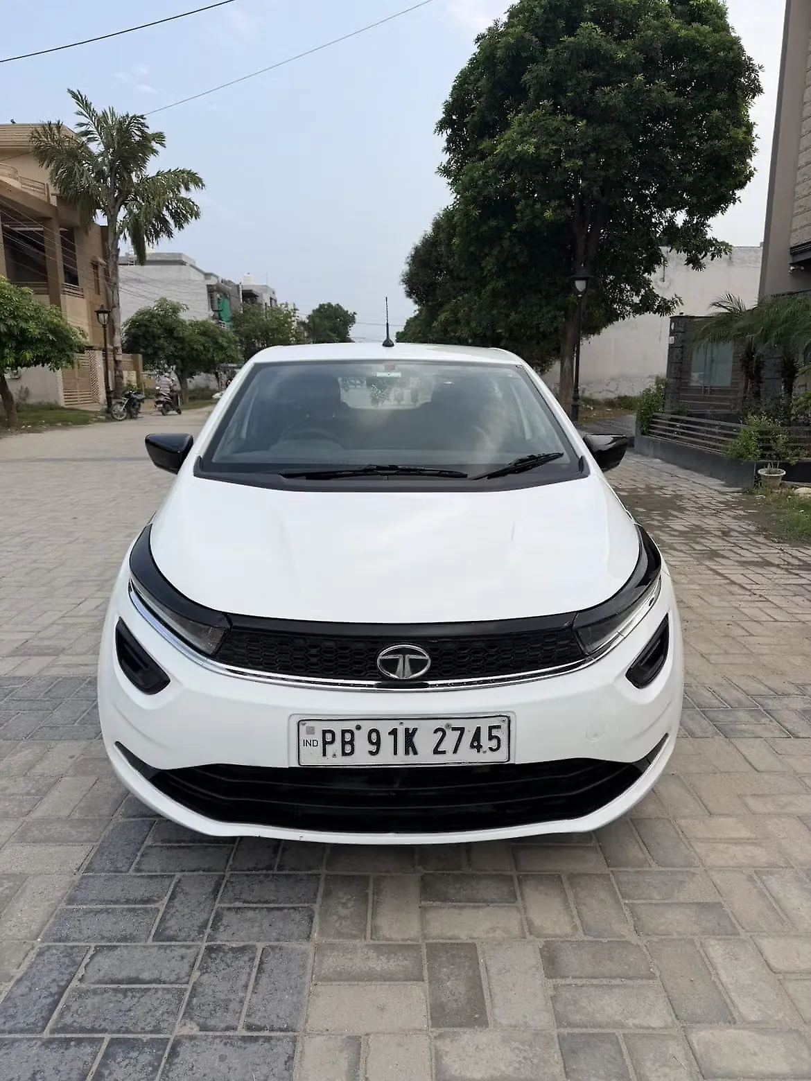 2020 Tata Altroz XE Diesel 1