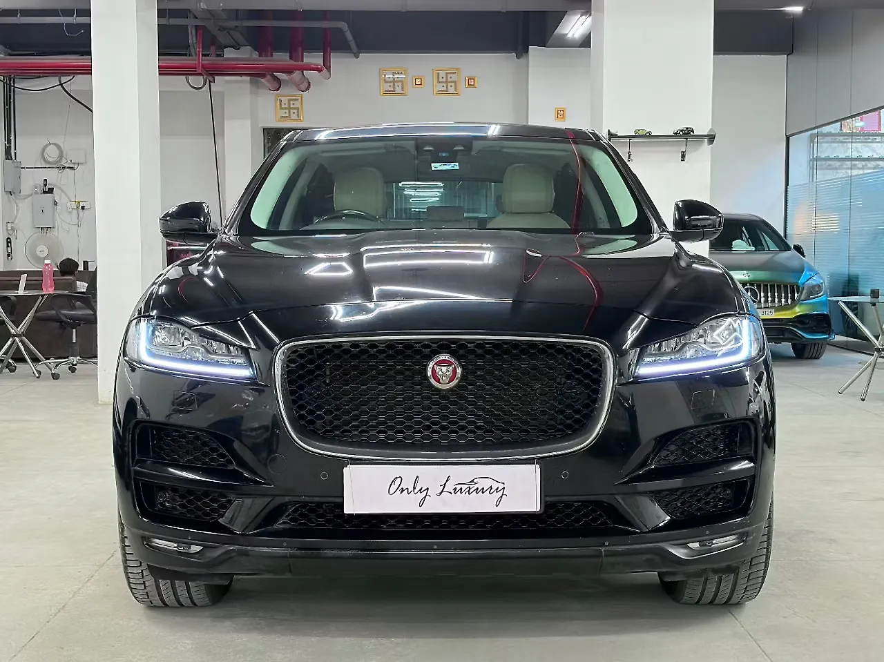 2018 Jaguar F-Pace Prestige 1