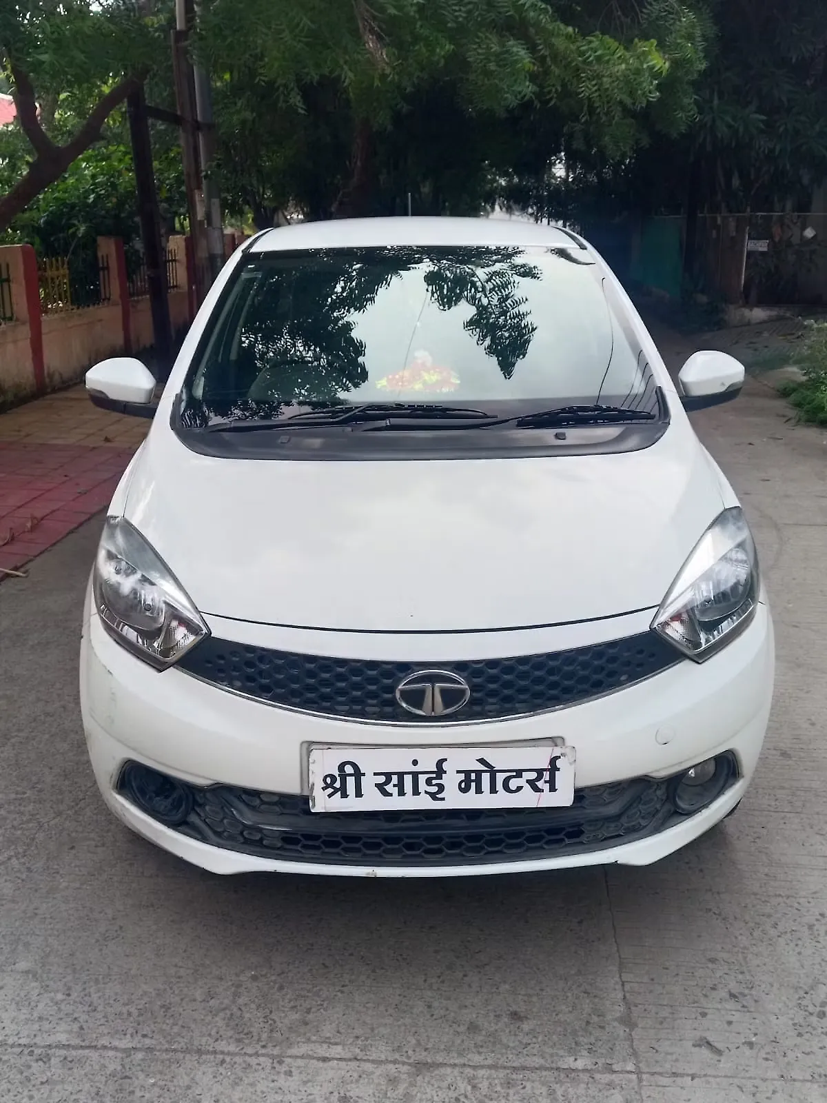 2017 Tata Tigor Revotorq XT 1