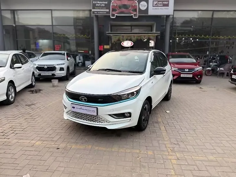 2023 Tata Tiago EV XZ Plus Tech LUX Long Range [2022-2025] 1