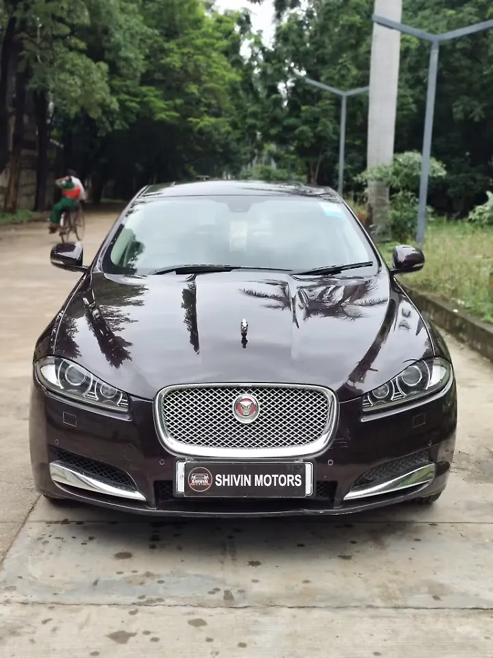 2014 Jaguar XF 2.2 Diesel Luxury 1
