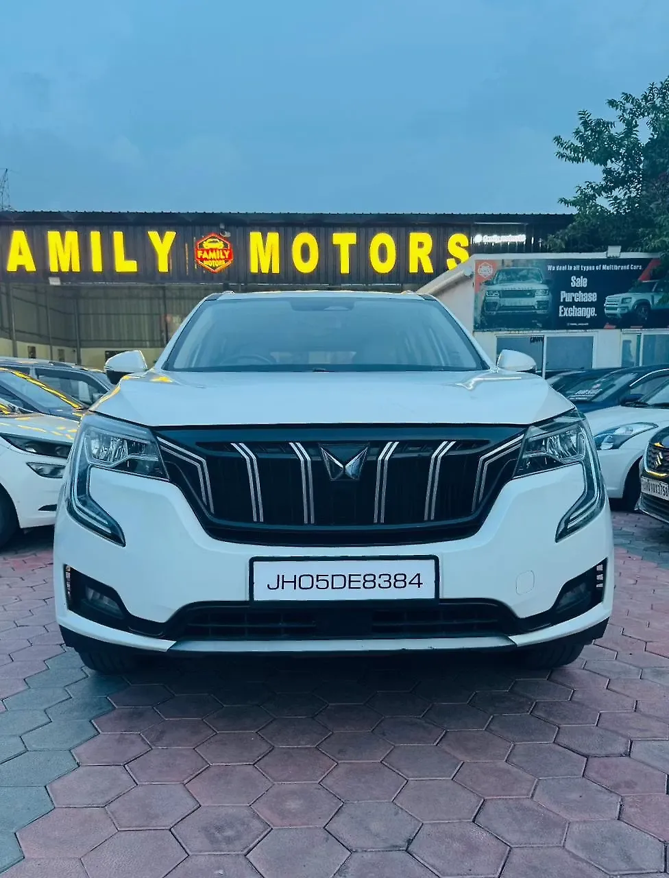 2022 Mahindra XUV700 AX 7 Diesel MT 7 STR [2021] 1